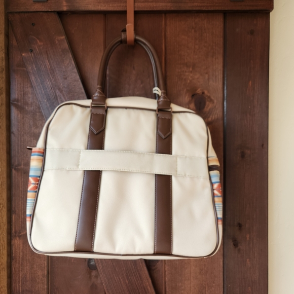 Pendleton Serape Weekender Luggage Travel Bag NWT - Mojave Desert - Picture 4 of 9